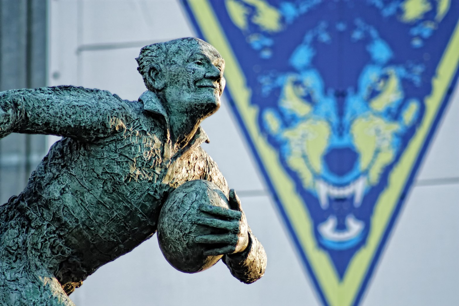 Ian Carroll, Old vs New